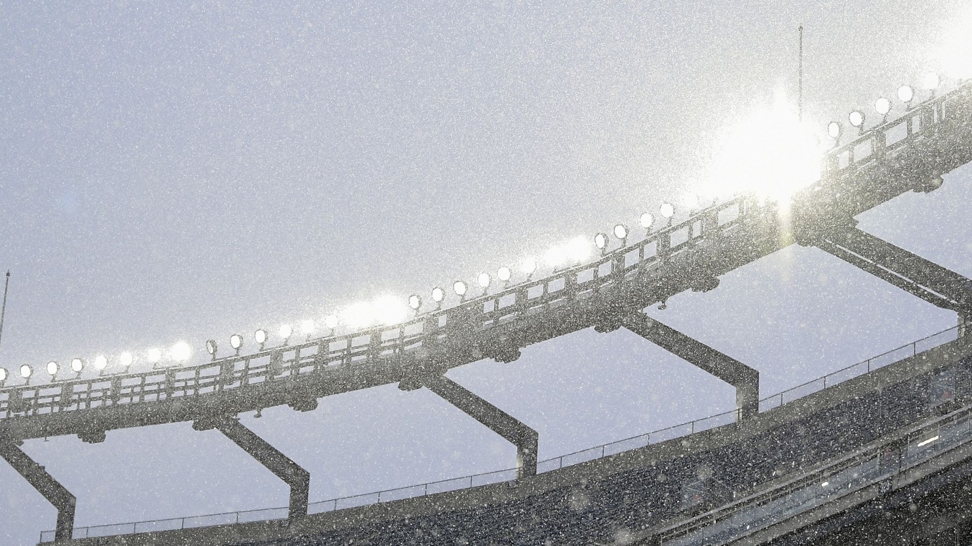 Nieve en un campo de fútbol