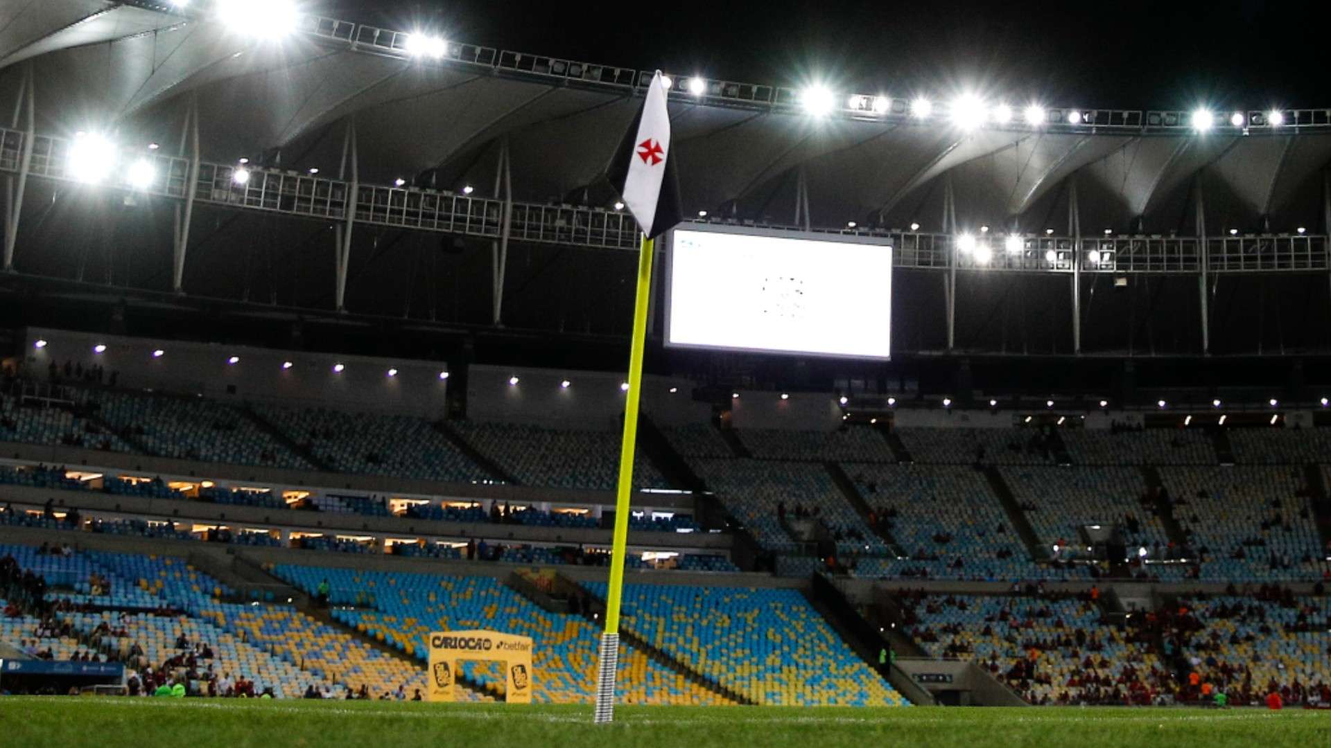 Vasco bandeirinha Maracanã