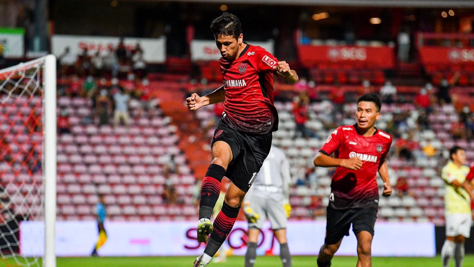 เมืองทอง ยูไนเต็ด - สุพรรณบุรี : 2021