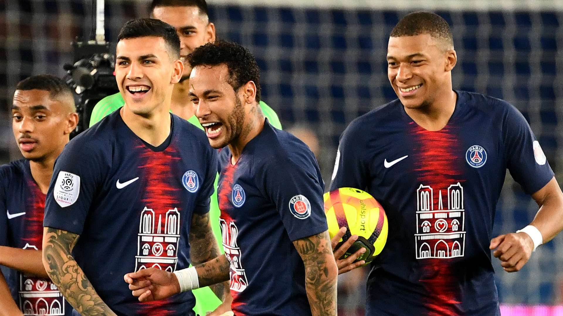 NEYMAR KYLIAN MBAPPE PSG LIGUE 1 21042019