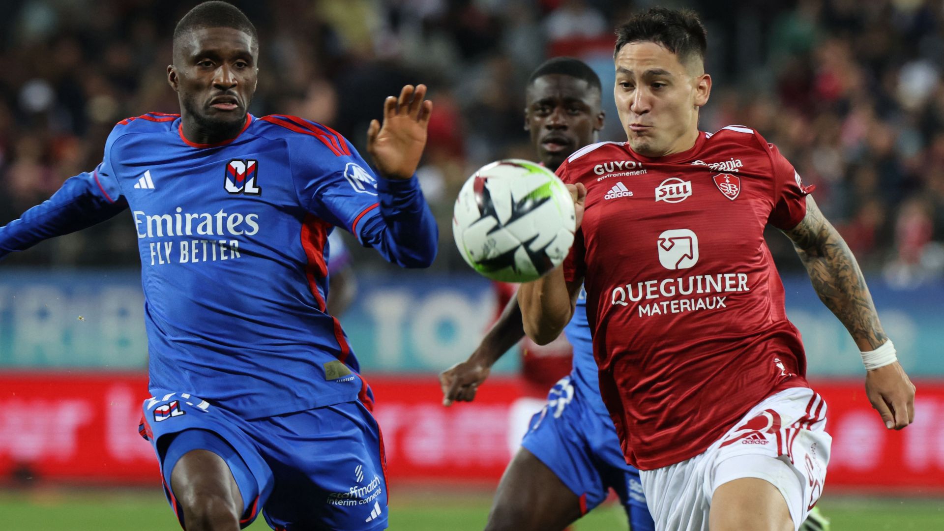 Martin Satriano Clinton Mata Brest Lyon Ligue 1 23092023
