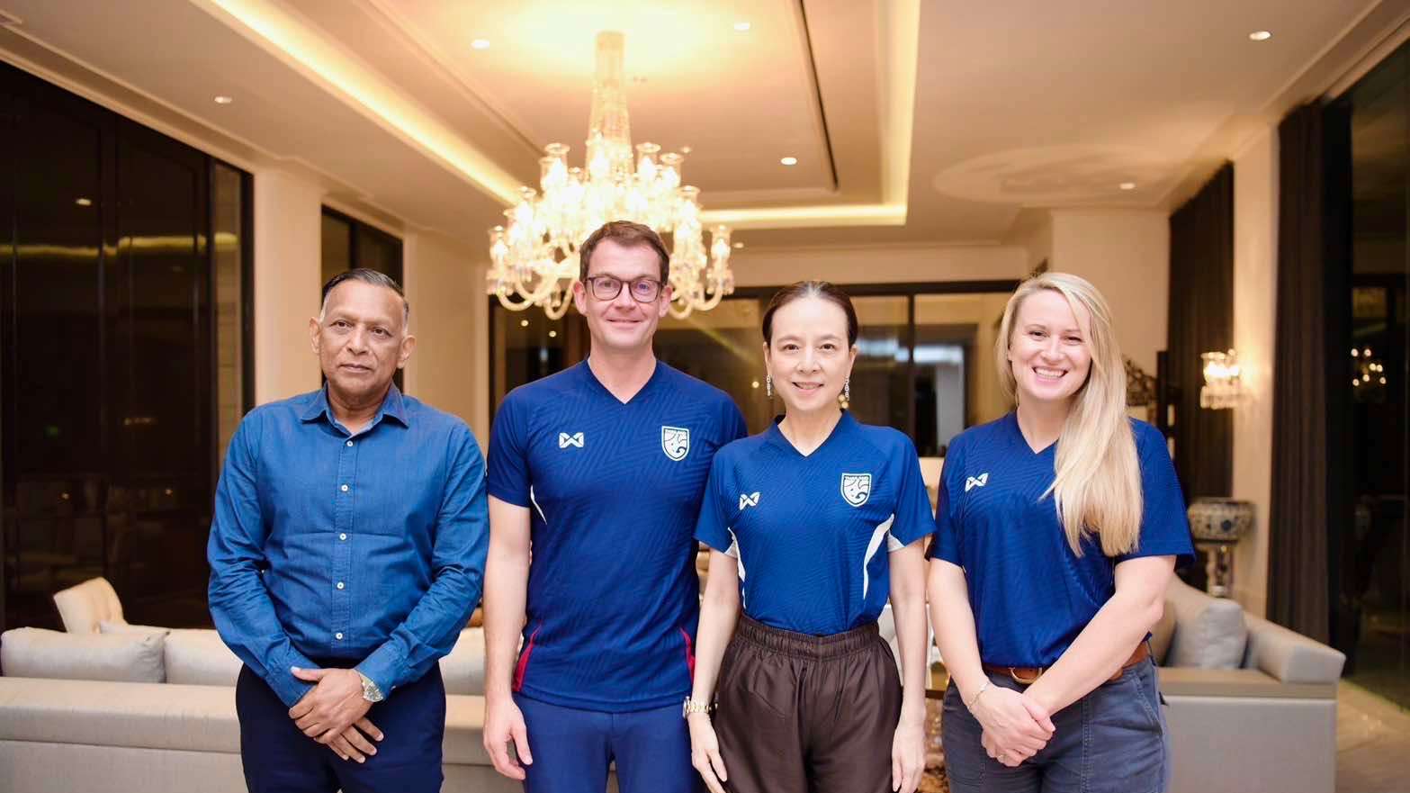 นวลพรรณ ล่ำซำ