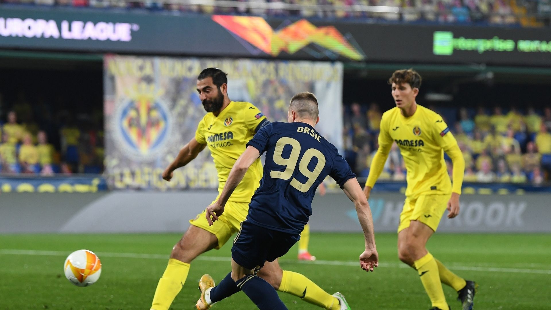 VILLARREAL DINAMO ZAGREB 15042021