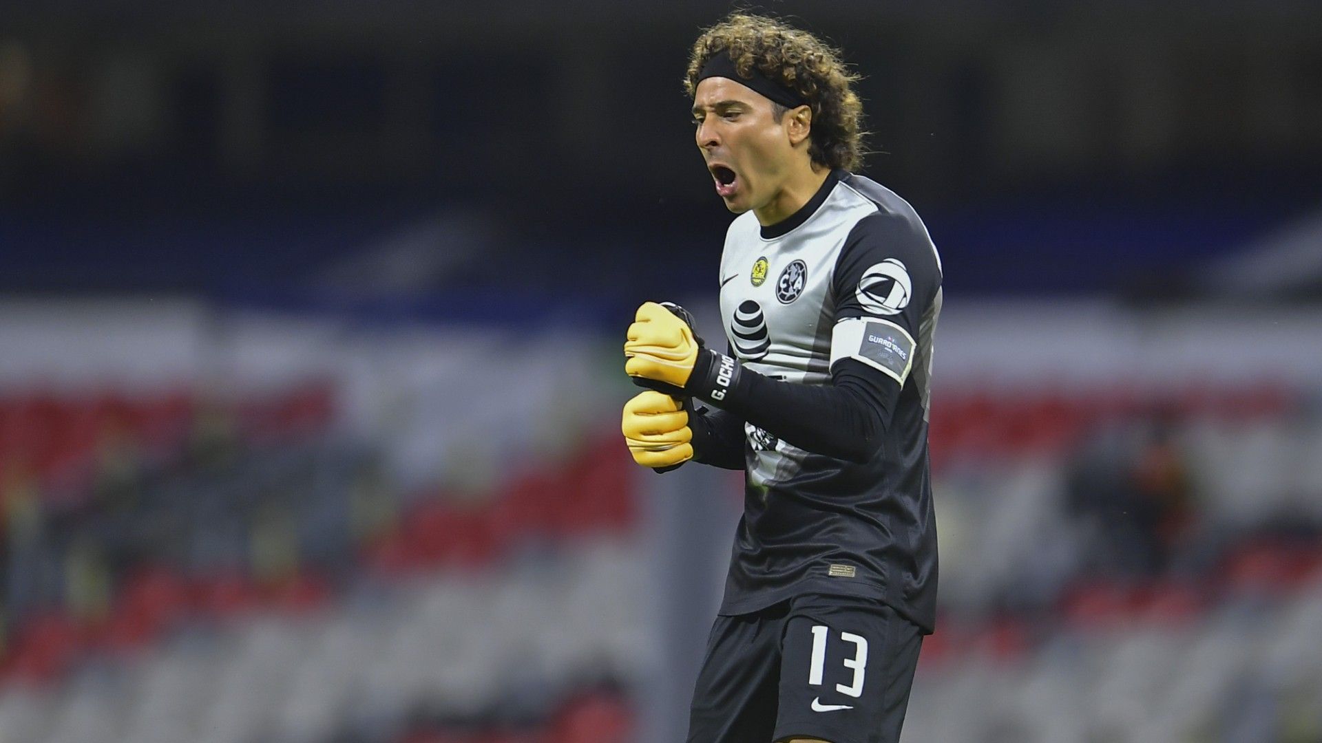 Guillermo Ochoa América vs Chivas Guardianes 2020