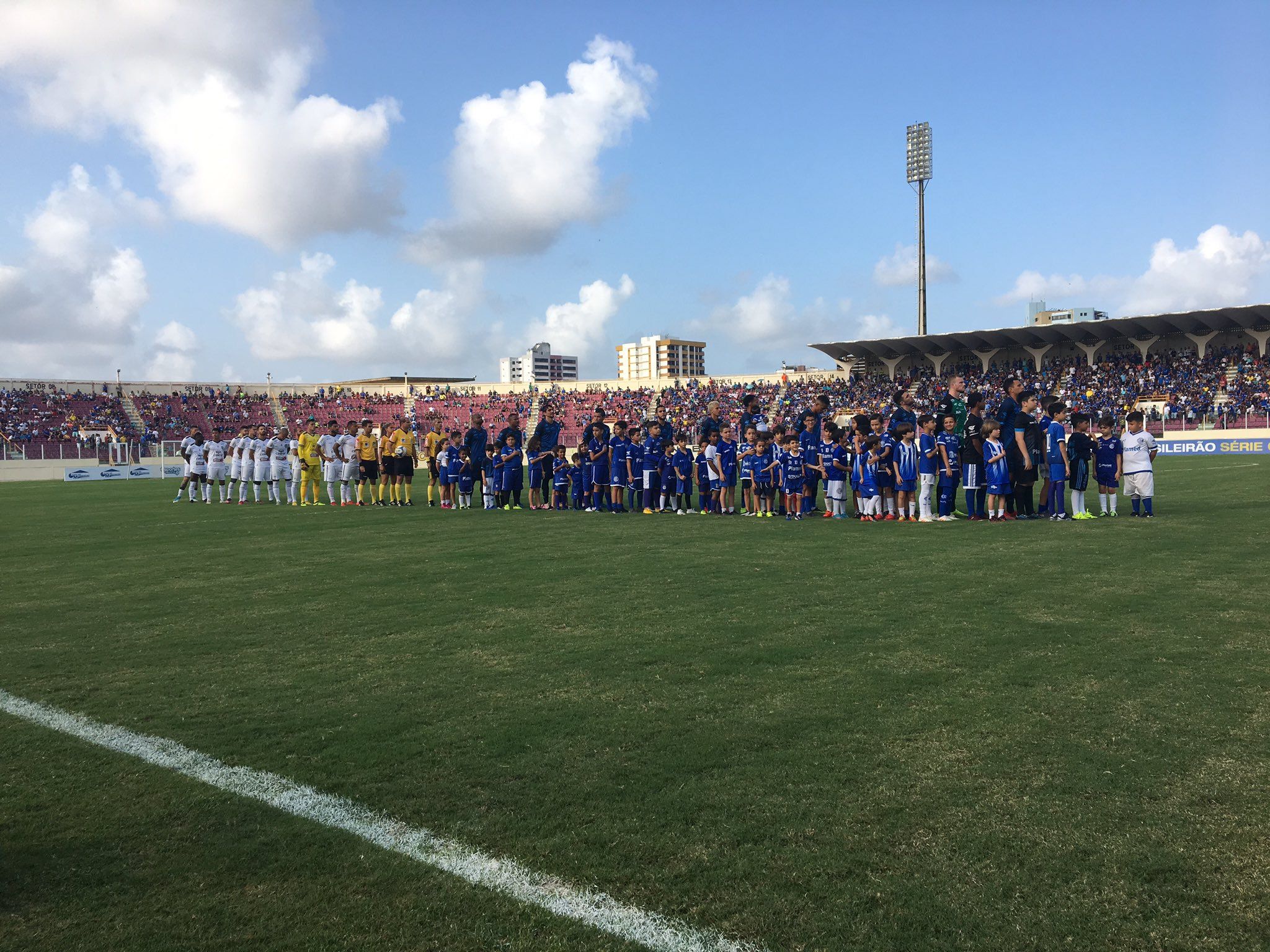 Confiança e treze 18082019