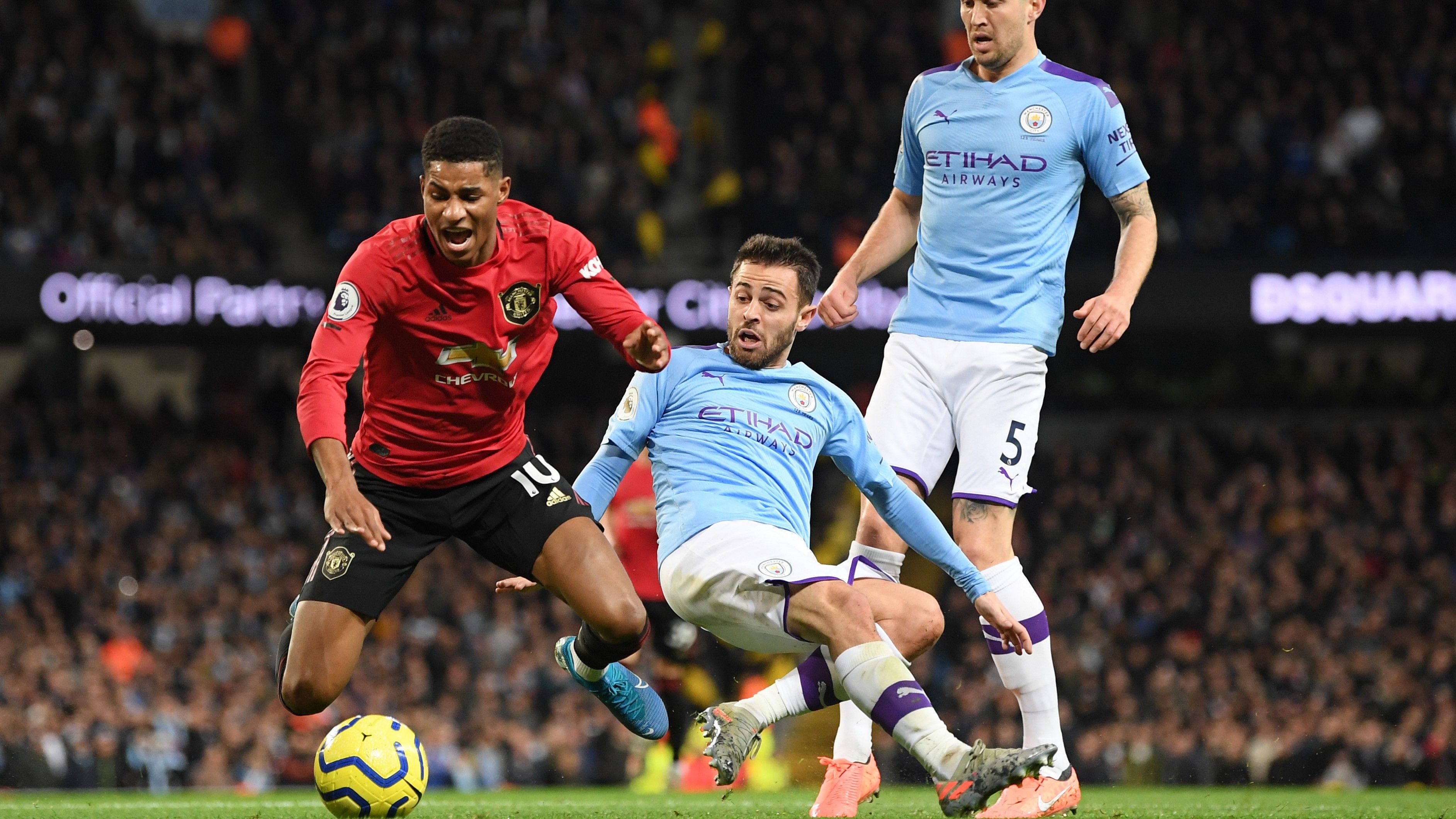 Marcus Rashford Bernardo Silva Manchester United Manchester City English Premier League Ngoai Hang Anh EPL NHA