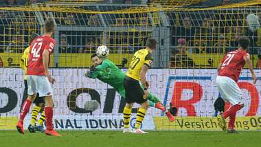 Roman Bürki Borussia Dortmund Bundesliga