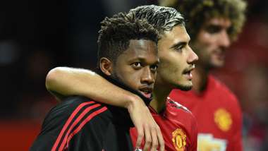 Fred Andreas Pereira Manchester United. MU. Manchester United. Fred. Andreas Pereira. Tin tức MU. Trực tiếp MU. Ngoại hạng Anh. Sheffield United 3-3- Manchester United. Tin tức bóng đá. Trực tiếp bóng đá. Gary Neville chê Fred và Andreas Pereira.