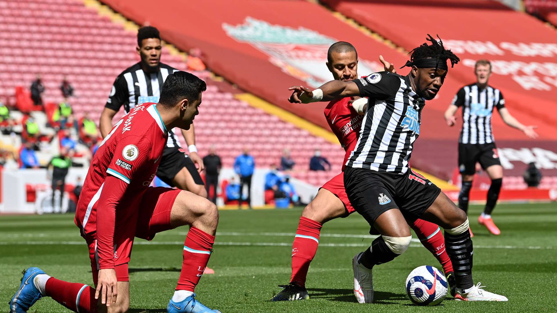 Ozan Kabak. Liverpool vs Newcastle United 04.24.2021