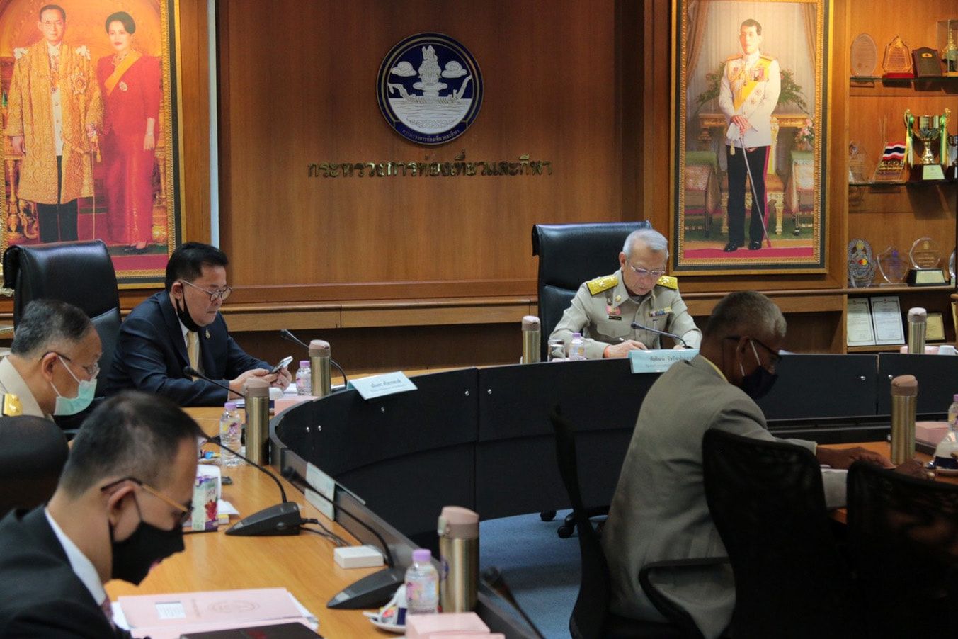 พิพัฒน์ รัชกิจประการ