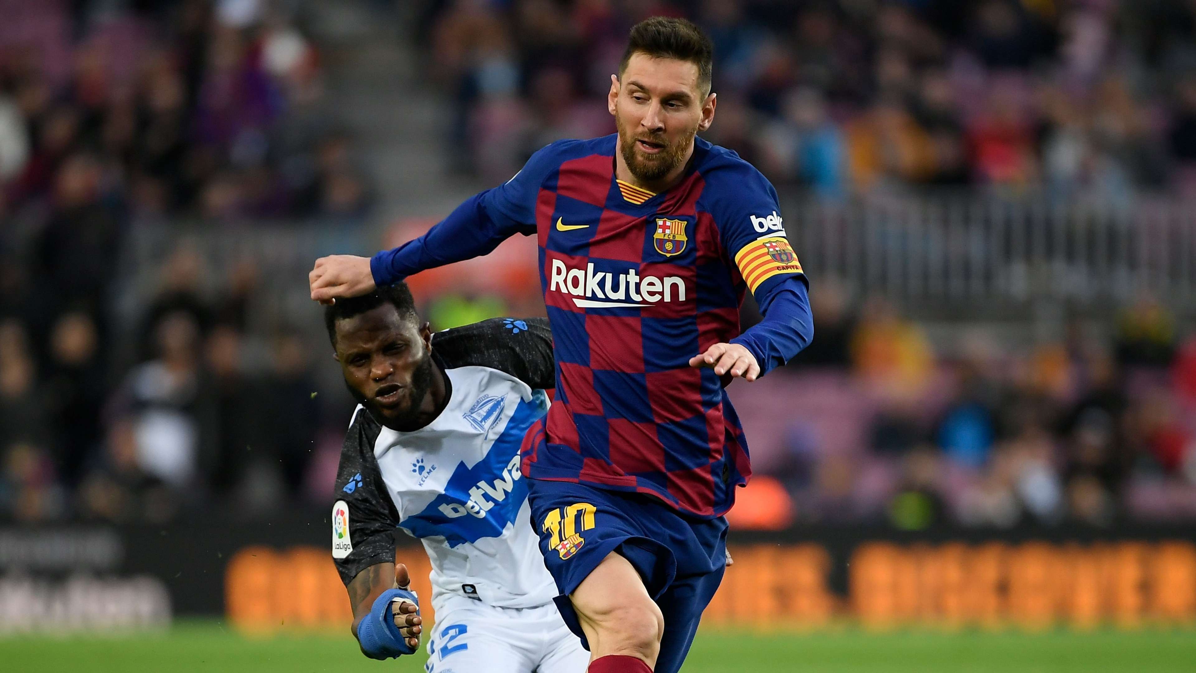 Lionel Messi Wakaso Mubarak Barcelona Alavés LaLiga 21122019