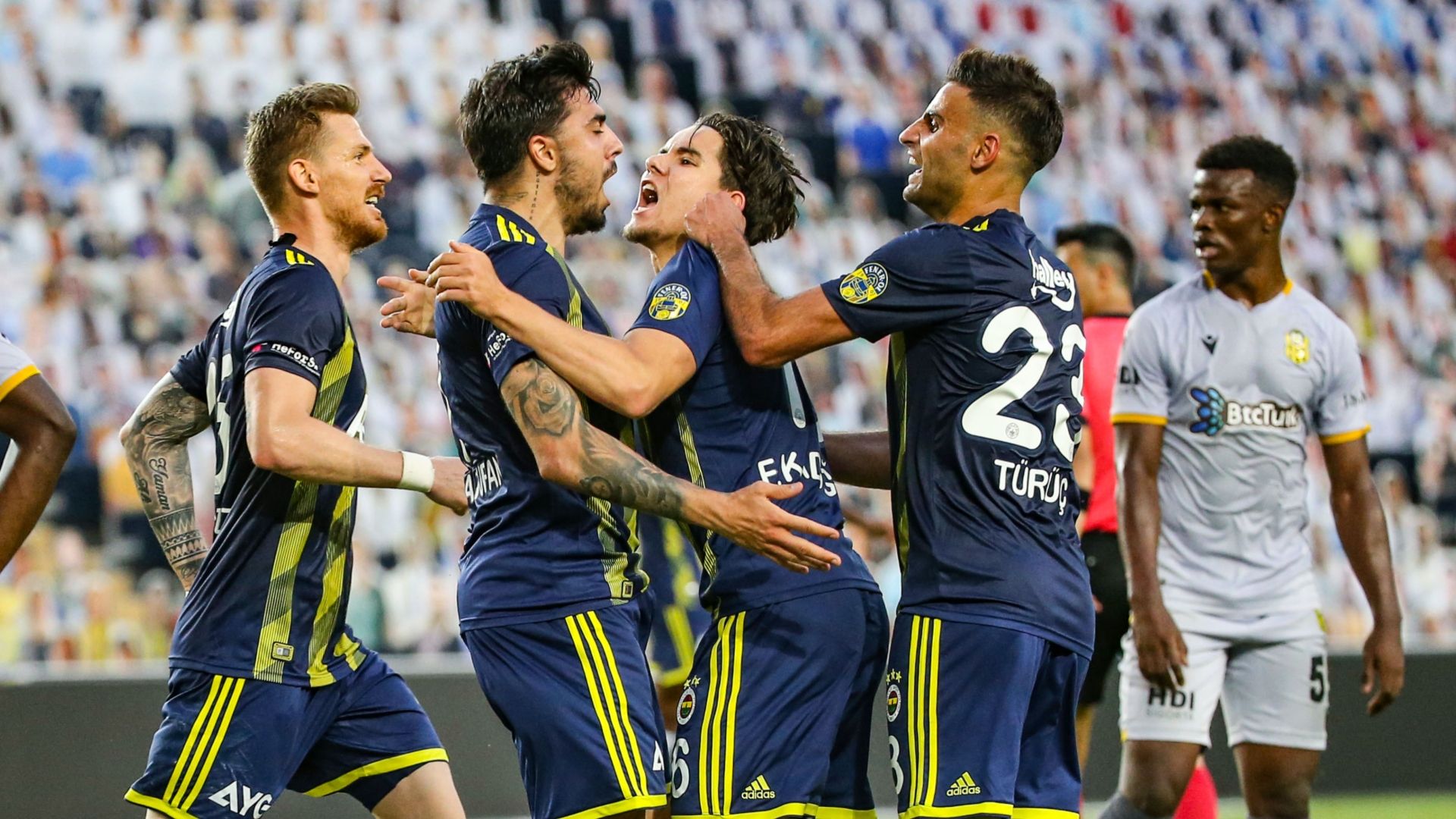fenerbahce yeni malatyaspor gol sevinci 27062020