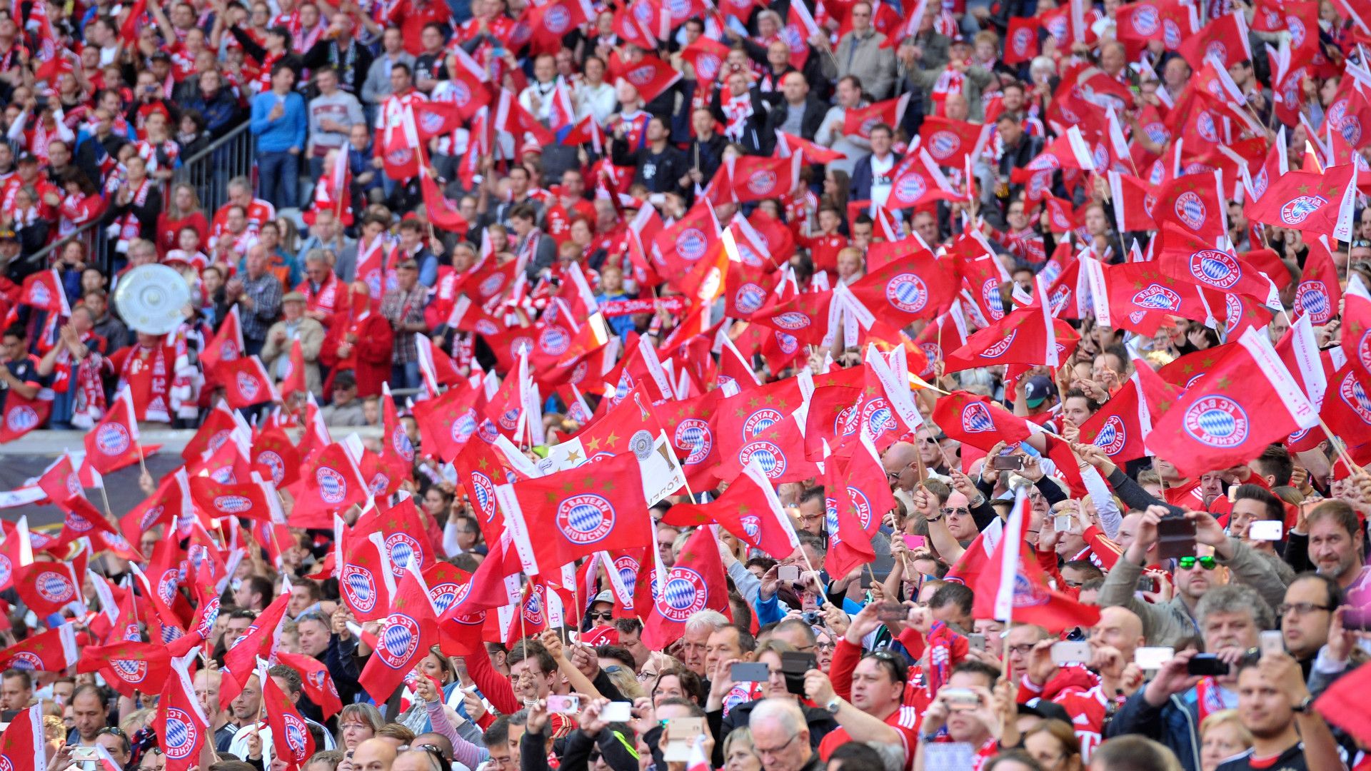 FC Bayern Fans Bundesliga 30042016