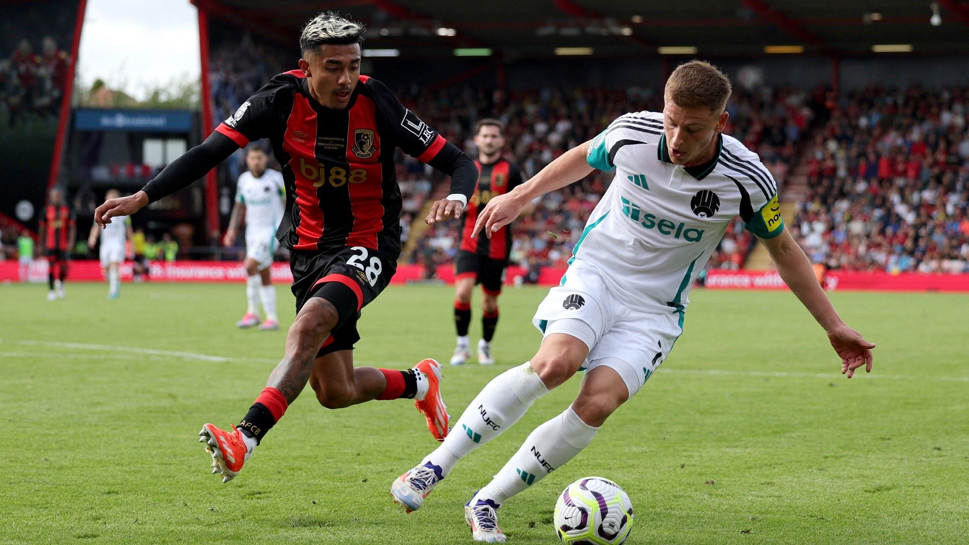 Julián Araujo Bournemouth Premier Leagues 2024-2025