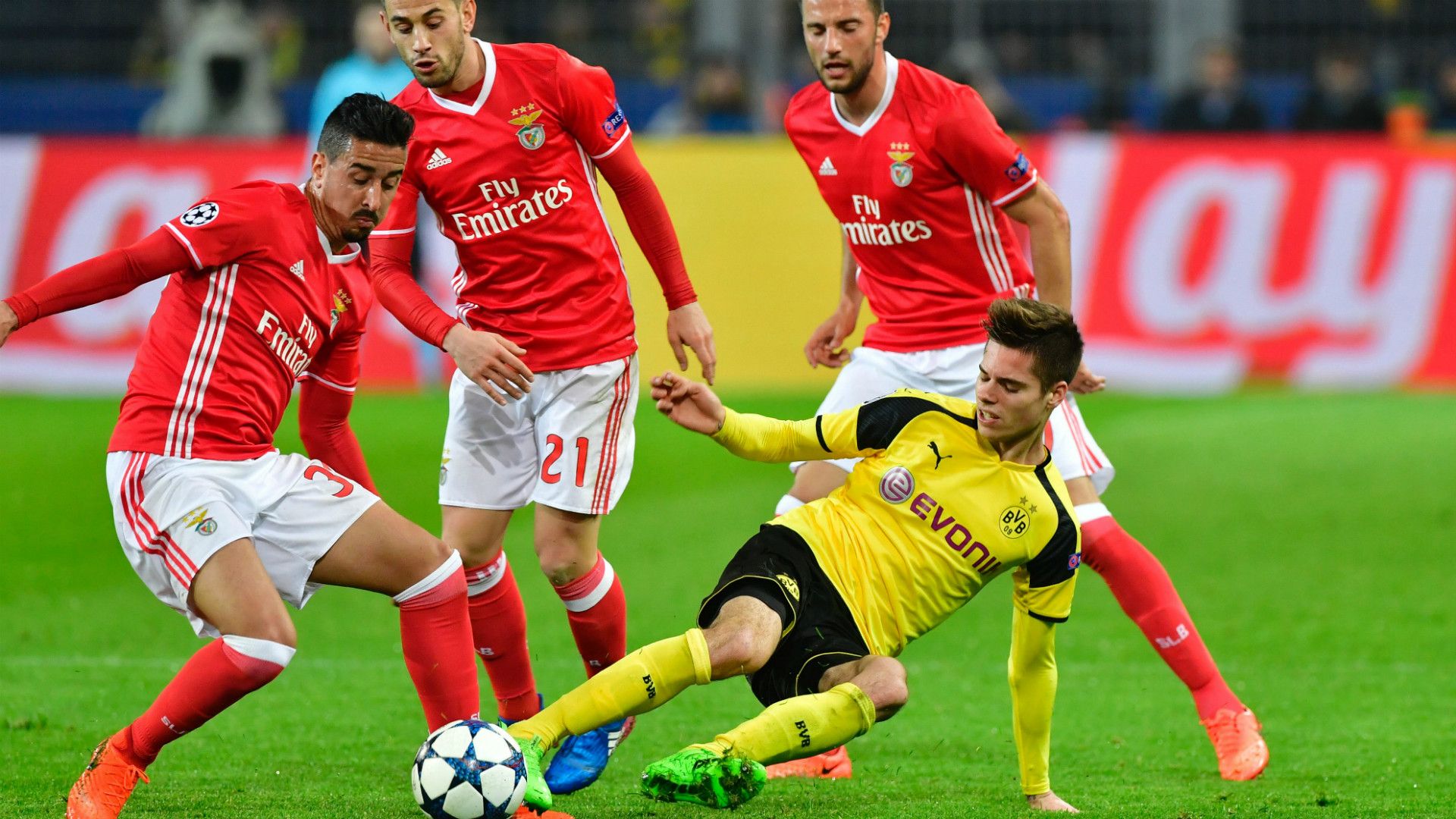 ANDRE ALMEIDA BENFICA JULIAN WEIGL BORUSSIA DORTMUND UEFA CHAMPIONS LEAGUE 08032017