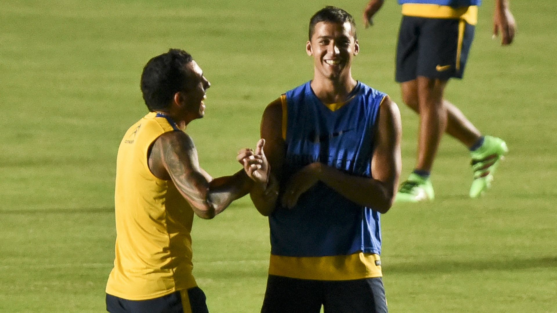 Carlos Tevez Fernando Tobio Boca Juniors