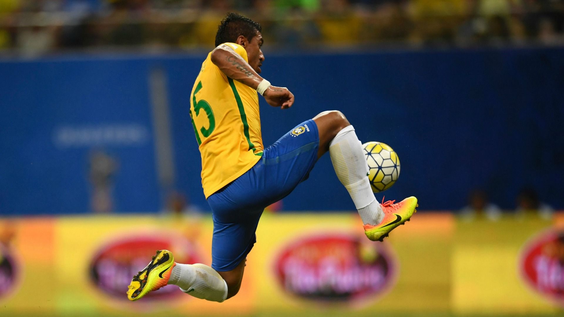 Paulinho Brazil Colombia 0609