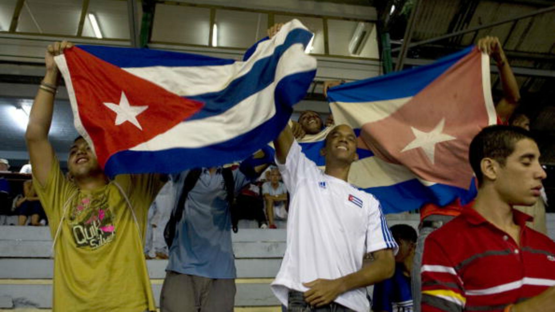 Cuba fans Copa Oro