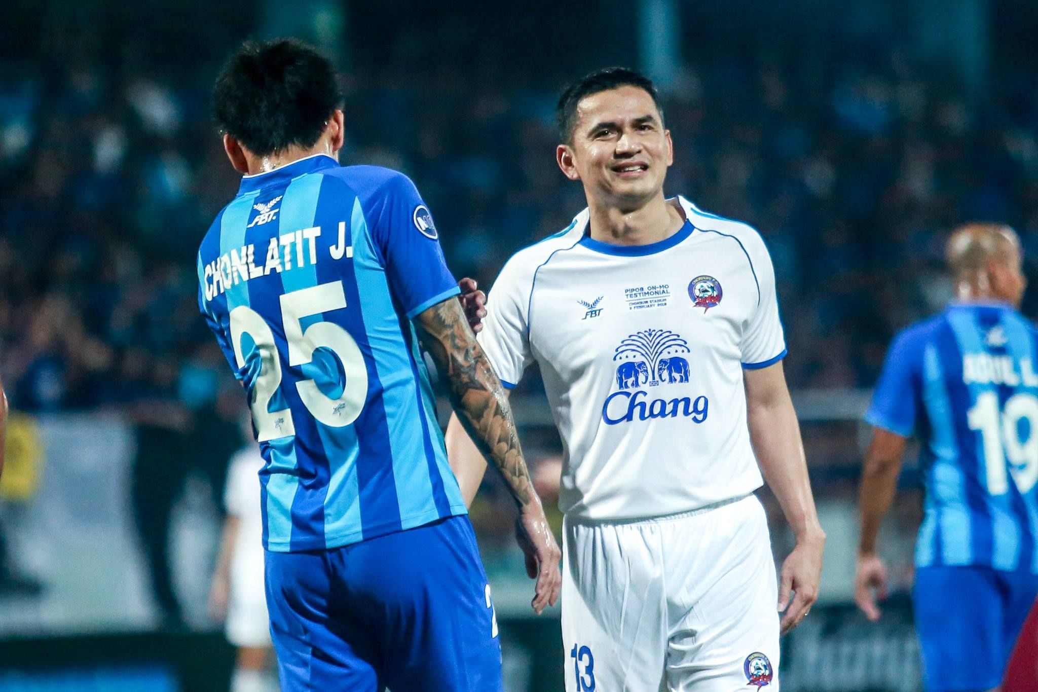 IN PICTURES : อำลาเจ้าชายฉลาม