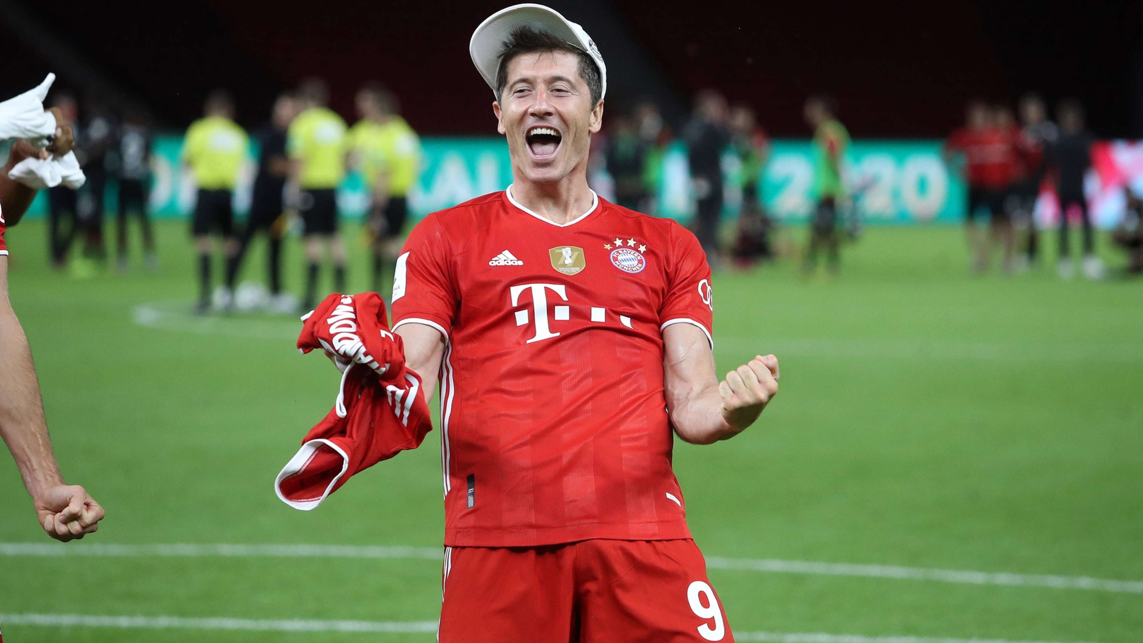 ONLY GERMANY Robert Lewandowski Bayern Munchen 2020