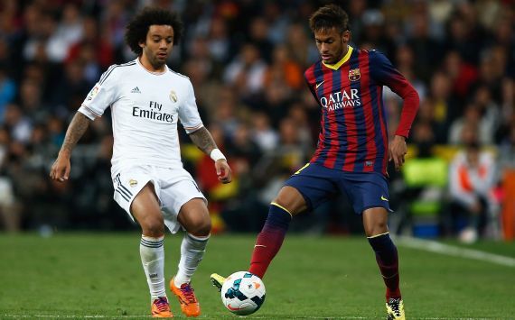 Marcelo im Duell mit Barcas Neymar