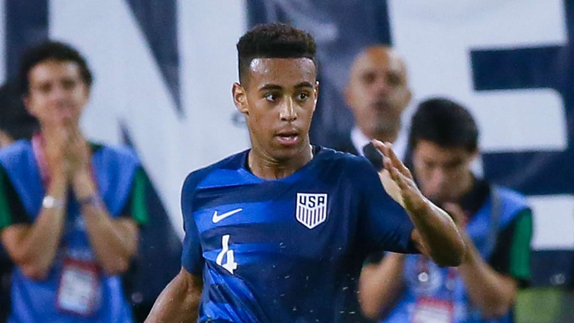 Tyler Adams USMNT Mexico 09112018