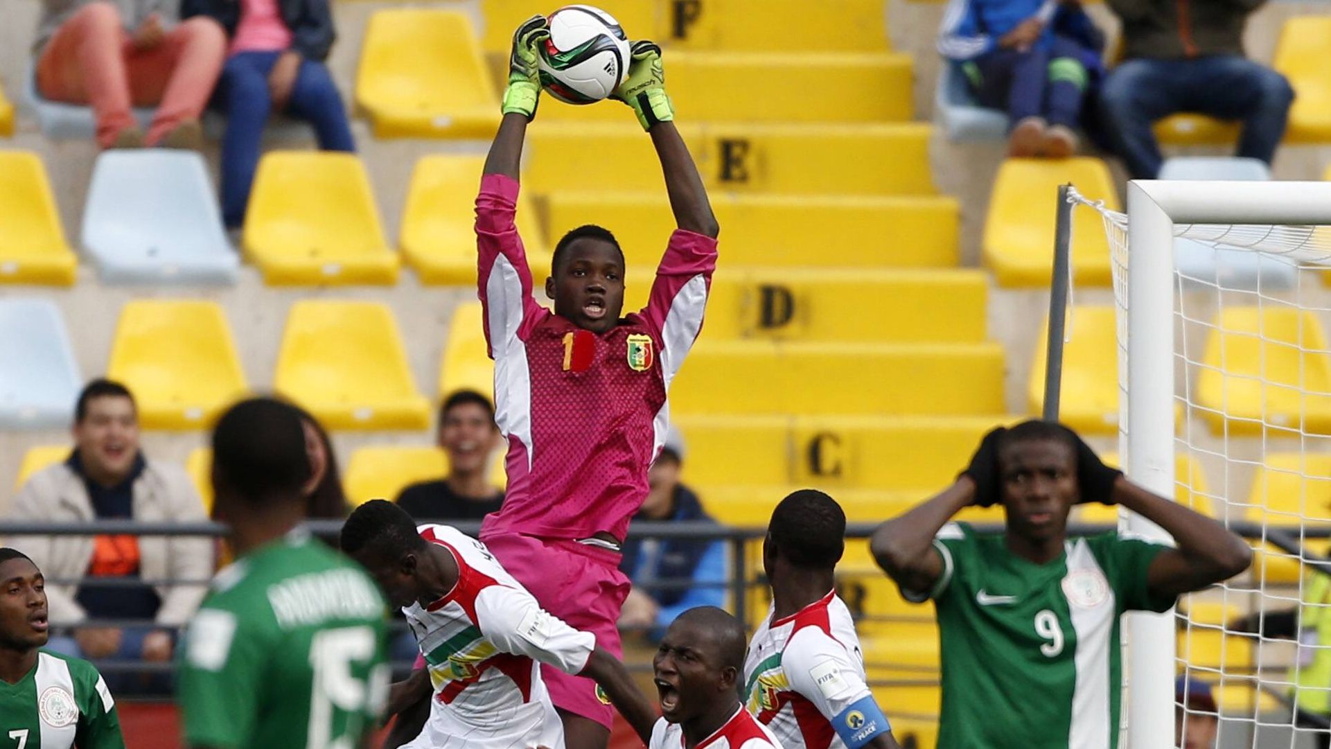 ONLY GERMANY Samuel Diarra Mali 2015