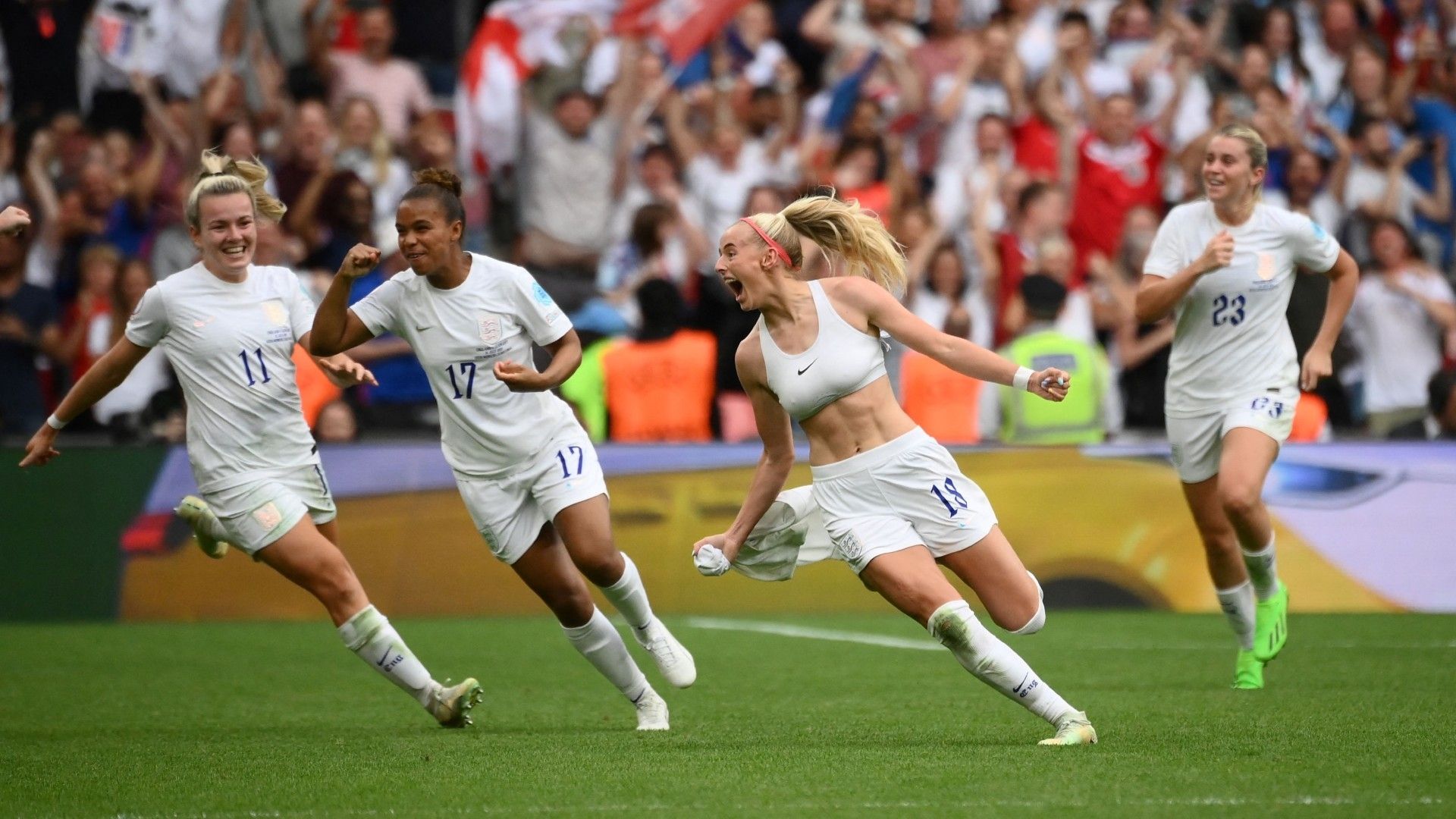 Kelly Celebration england Euro 2022