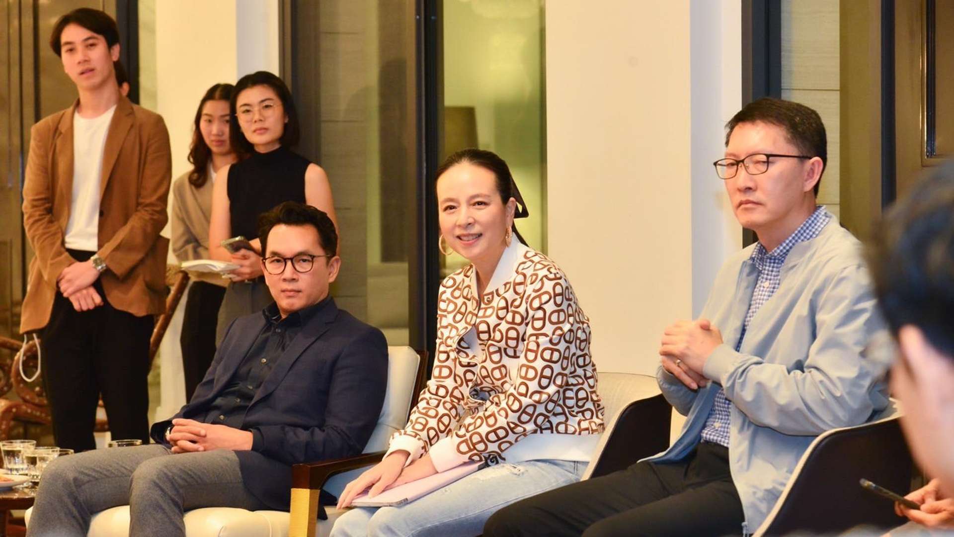 นวลพรรณ ล่ำซำ