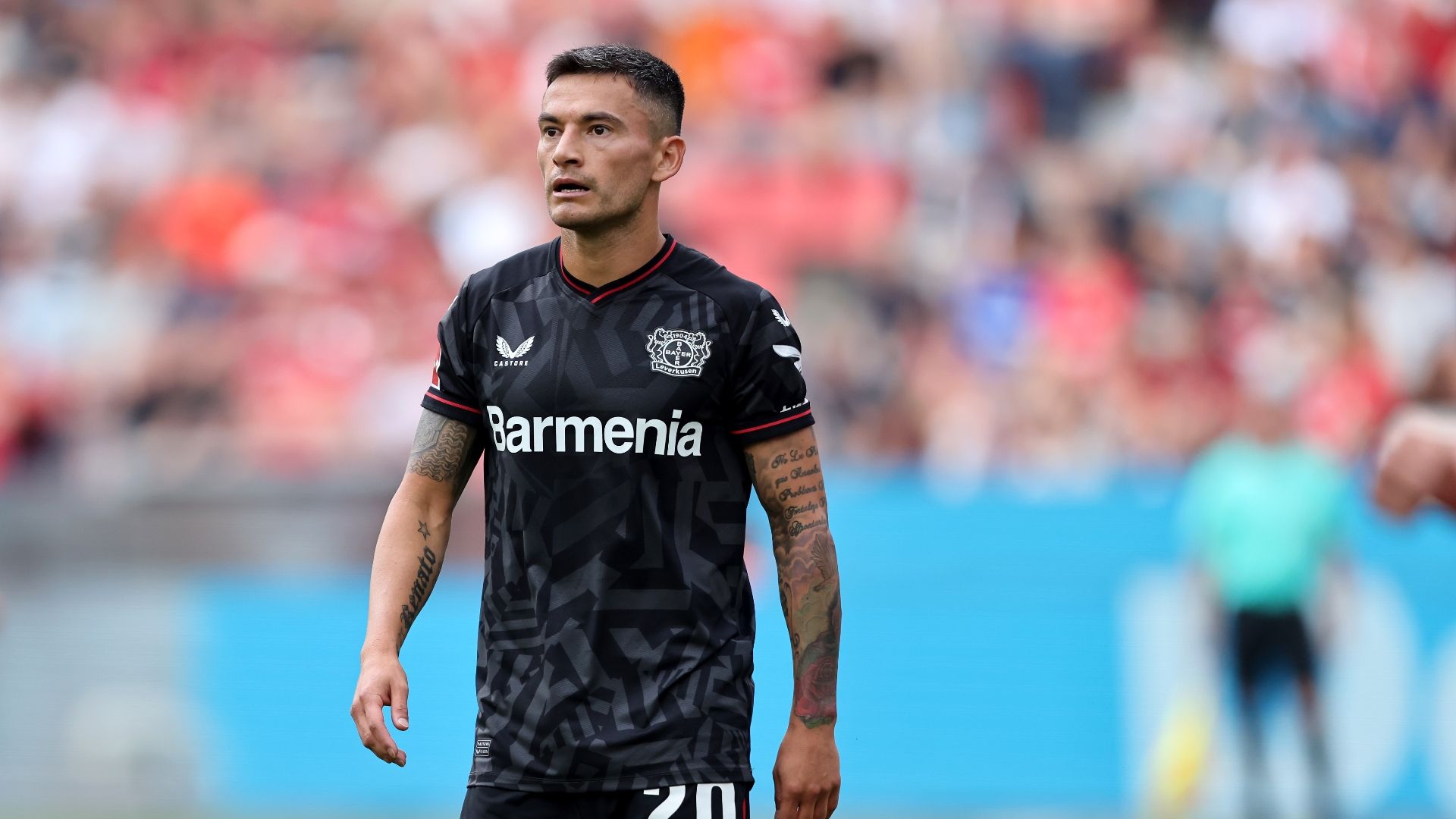 Charles Aránguiz Bayer Leverkusen