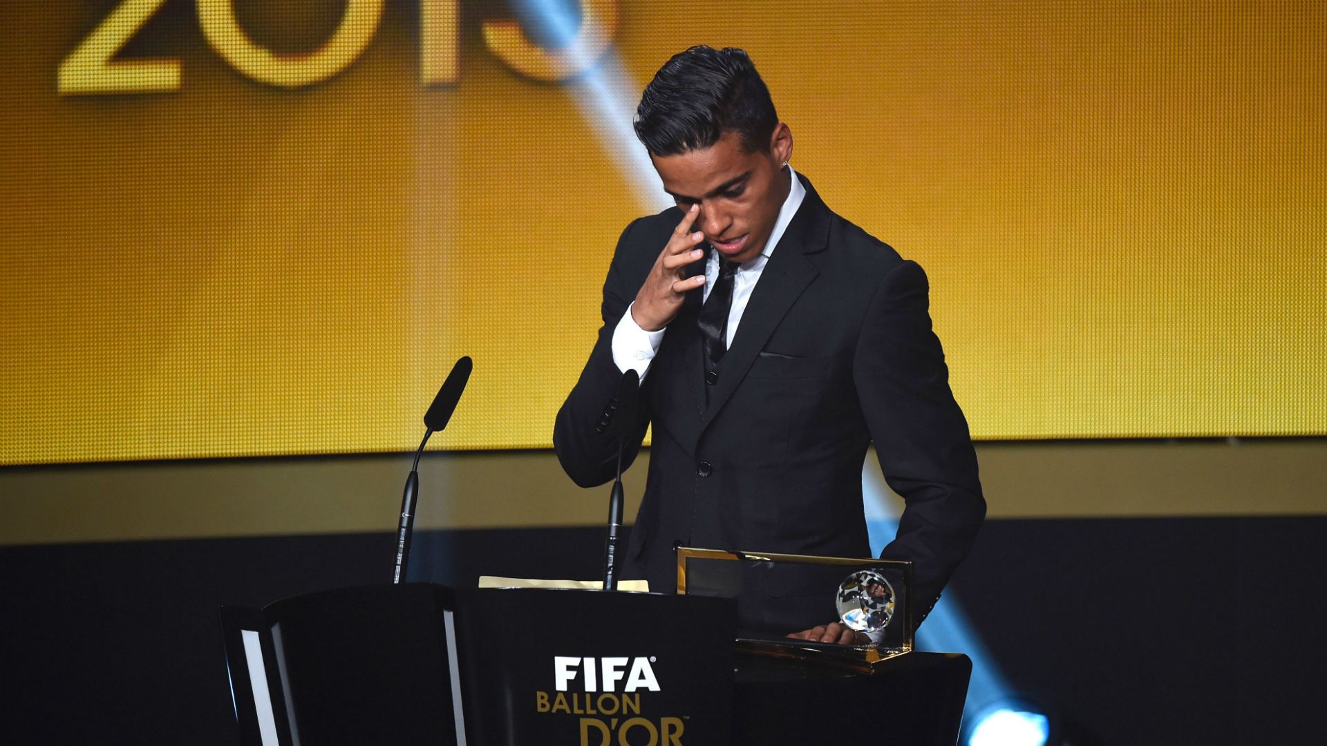 Wendell Lira Premio Puskas 2015