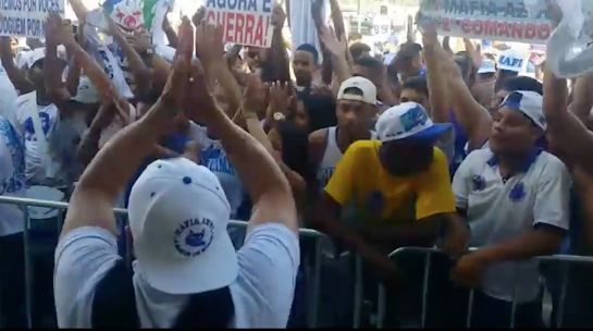torcida_cruzeiro_aeroporto
