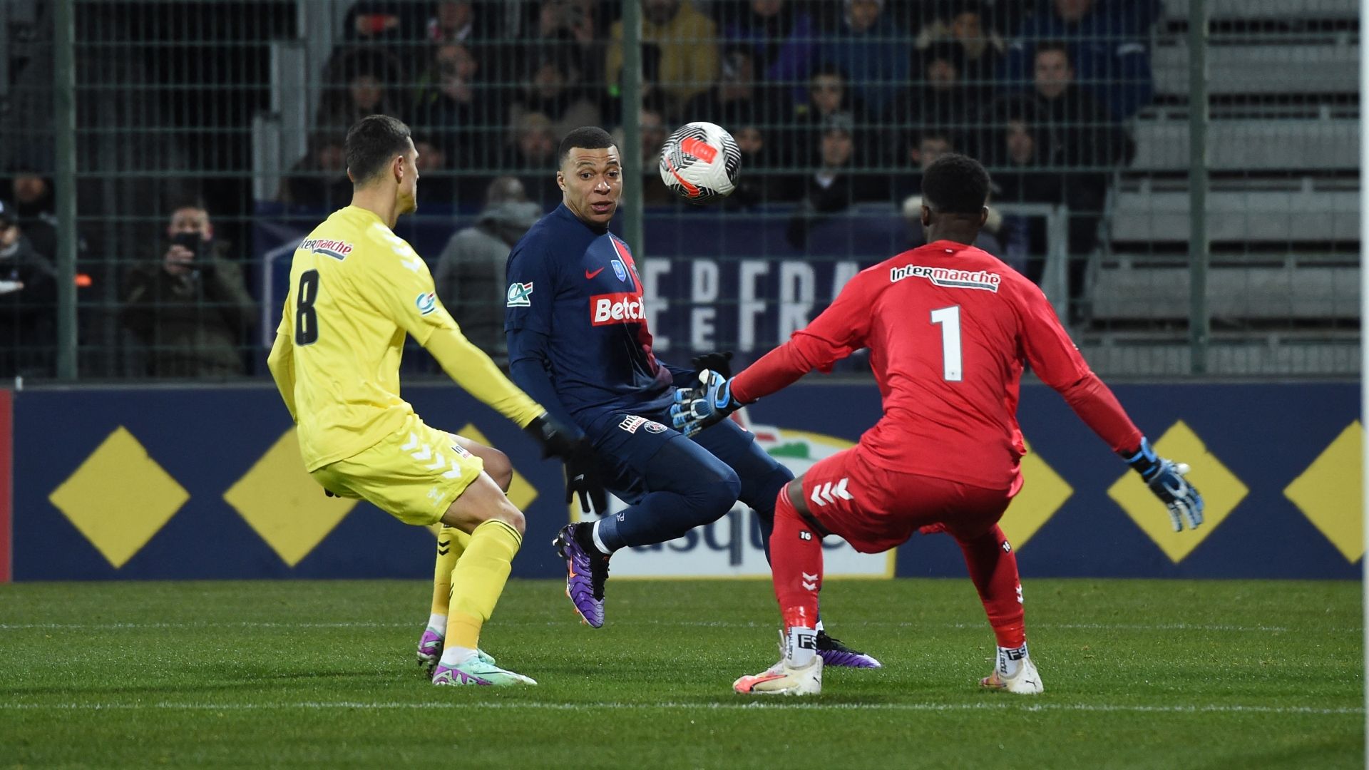 Kylian Mbappe Orleans PSG Coupe de France 20012024