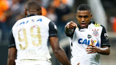 Malcom e Vagner Love - Corinthians x Goiás