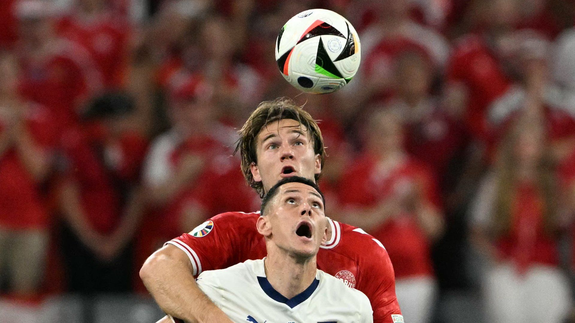 Sasa Lukic Joachim Andersen Denmark Serbia 