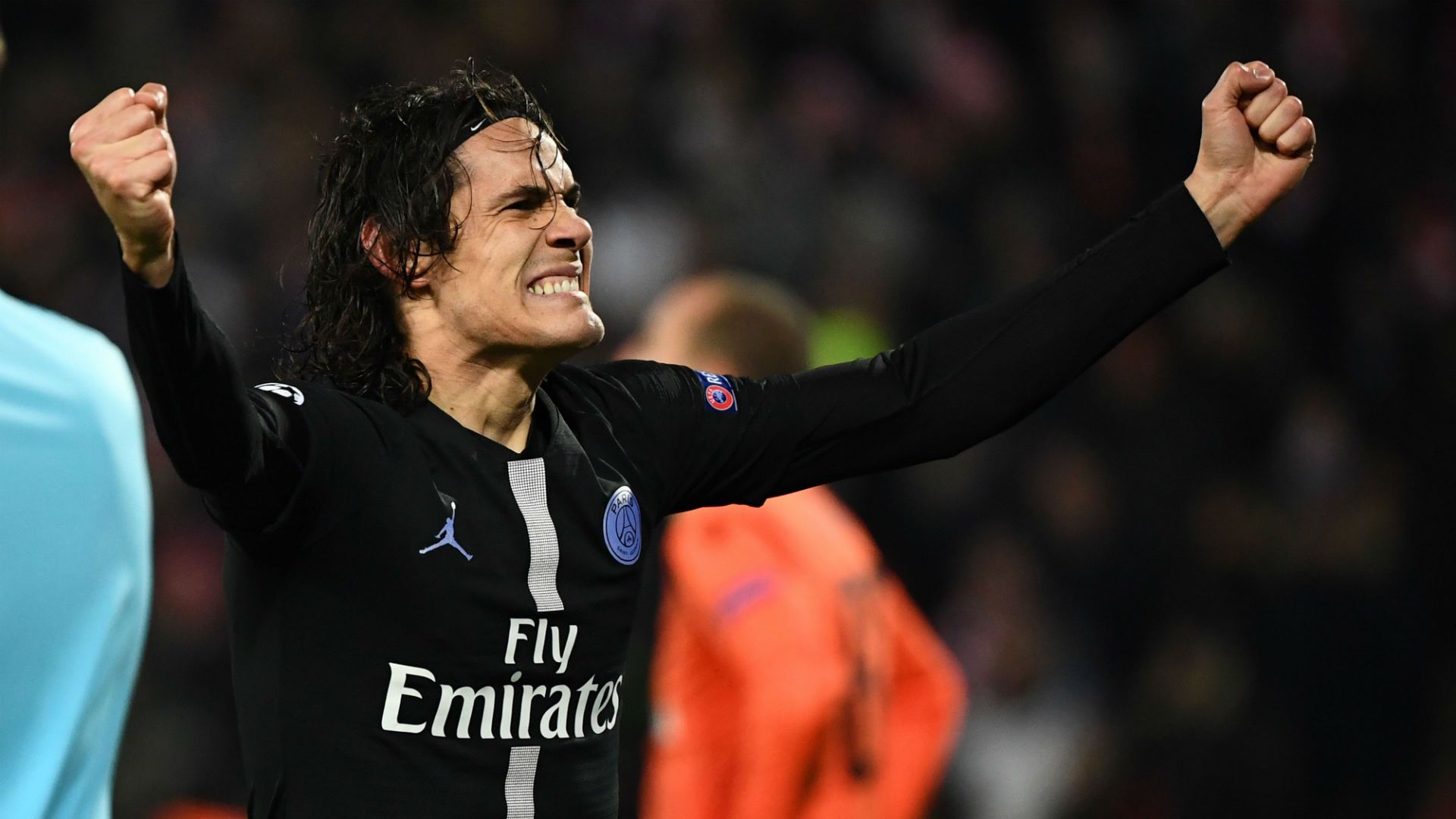Red Star PSG Edinson Cavani Champions League 11122018