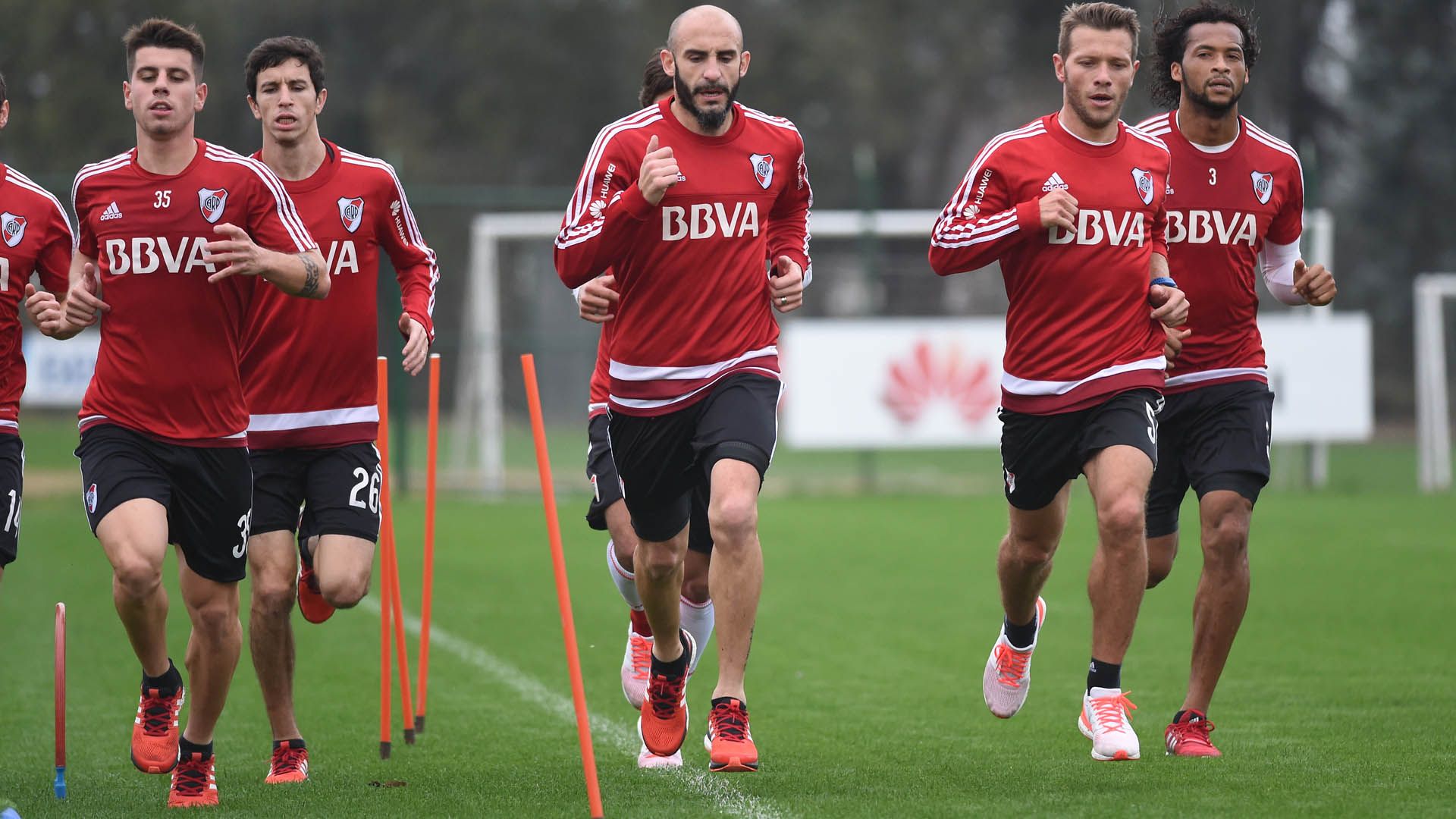 Andrade Nacho Fernandez Pinola Domingo Mina River 270617
