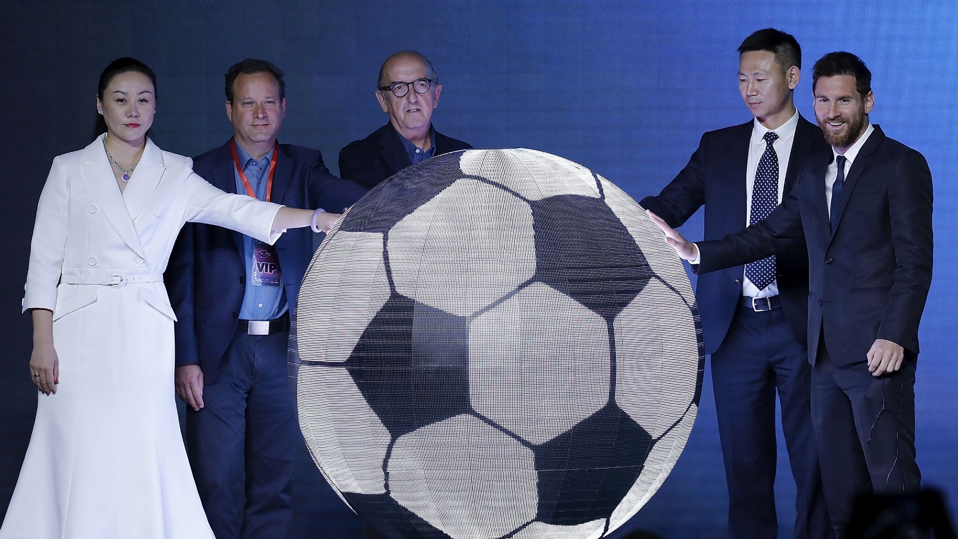 Messi theme park photo op