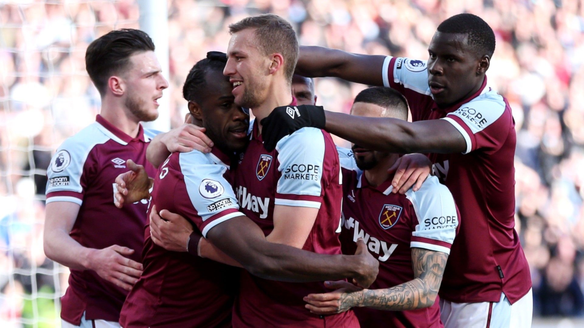 West Ham celebrate 2021-22