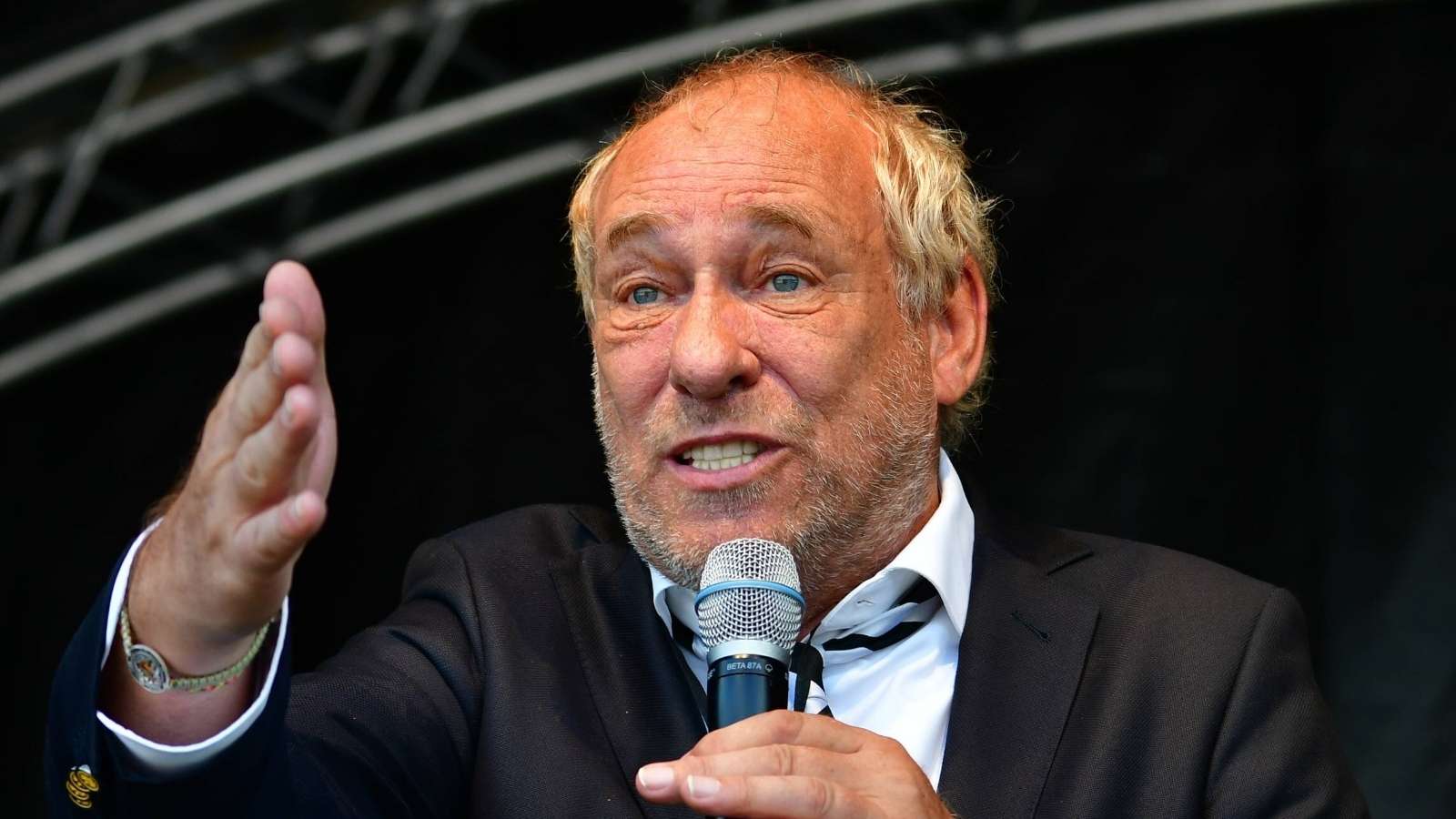 ONLY GERMANY Peter Fischer Eintracht Frankfurt