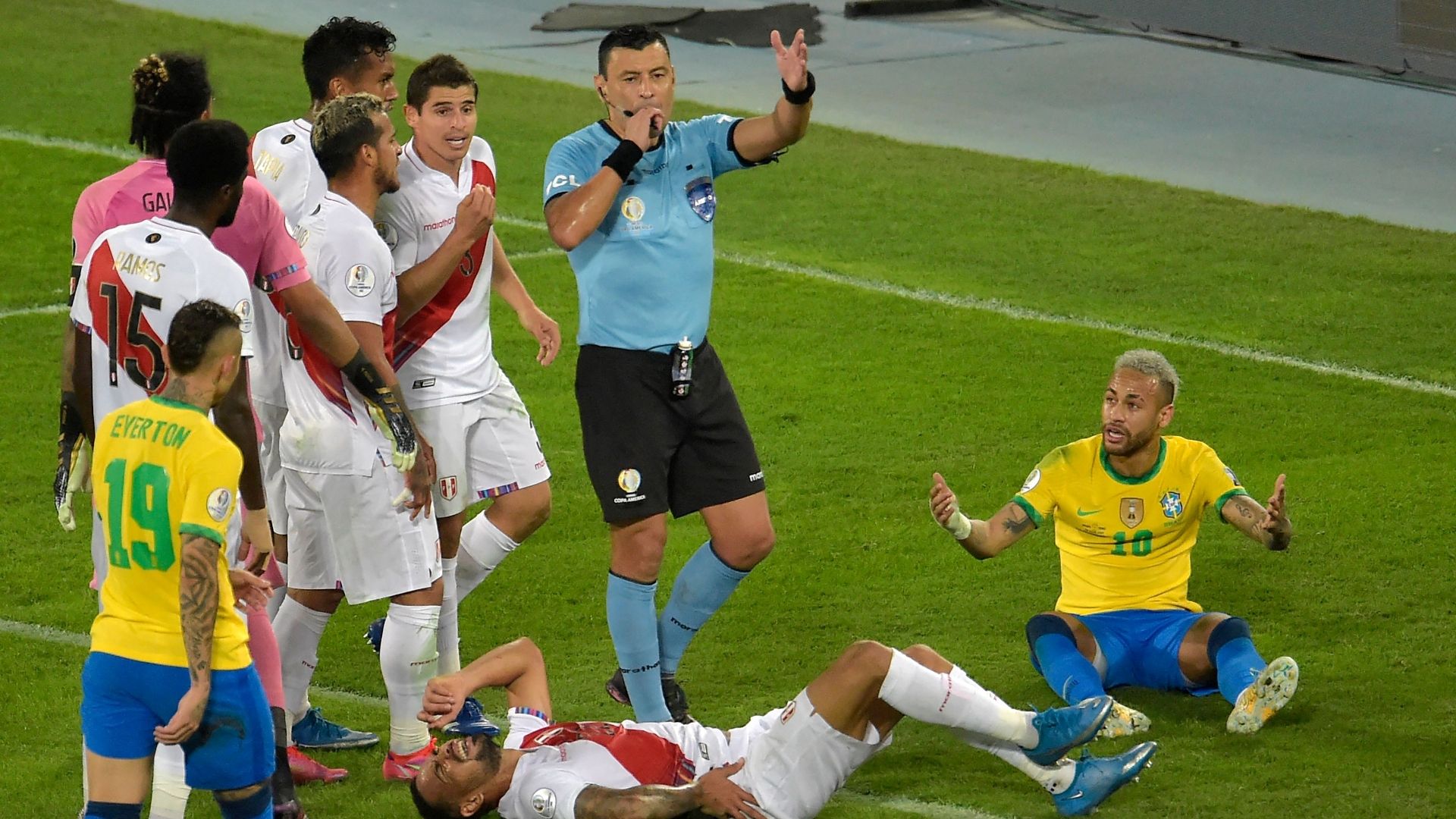 Roberto Tobar Brasil Perú Copa América 2021