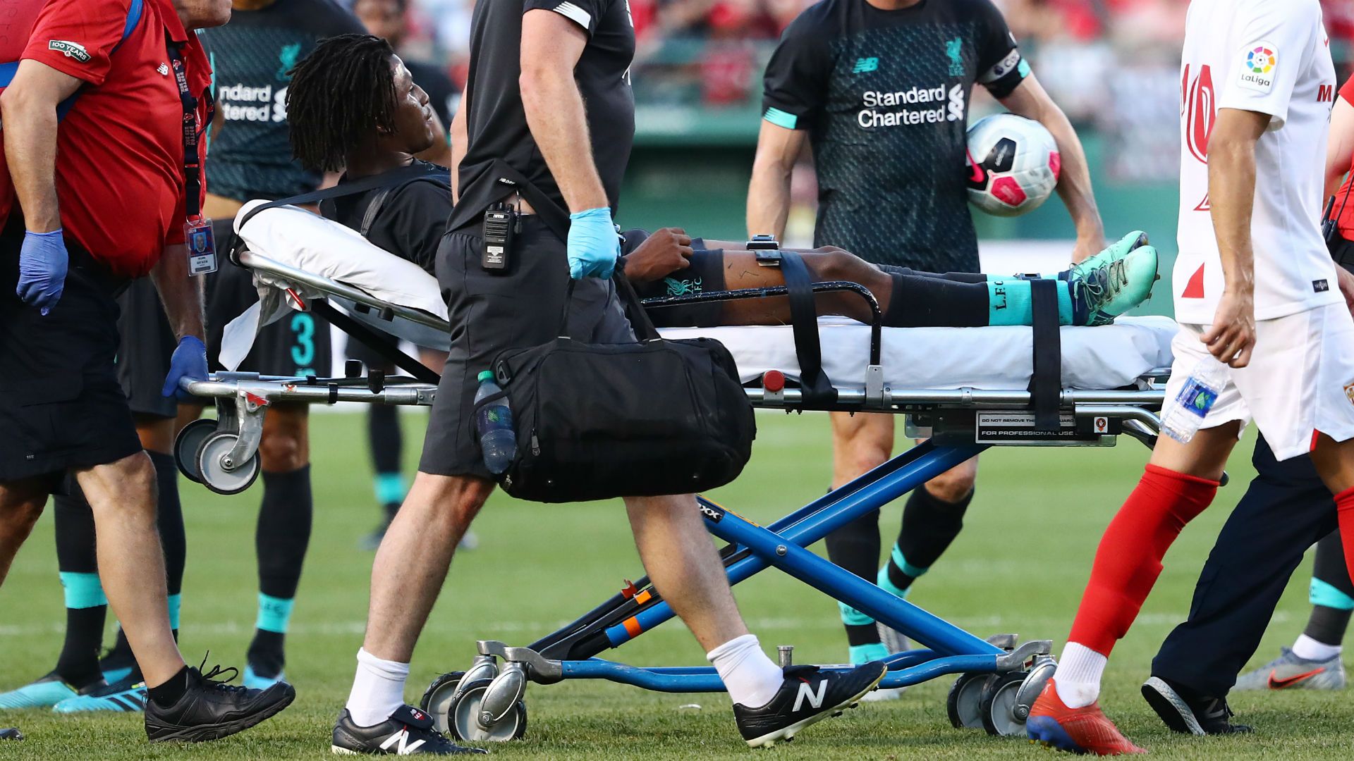 Yasser Larouci Liverpool Sevilla