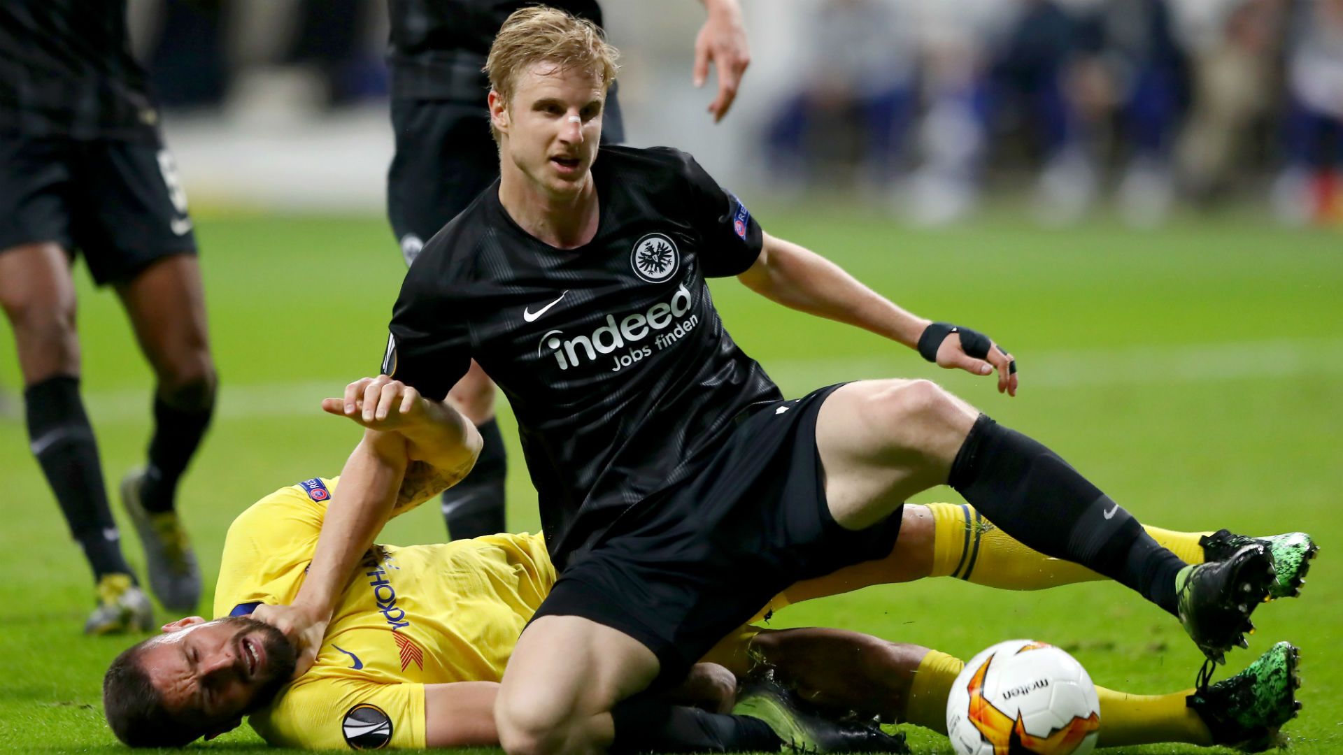 Martin Hinteregger Olivier Giroud Chelsea Frankfurt 02052019