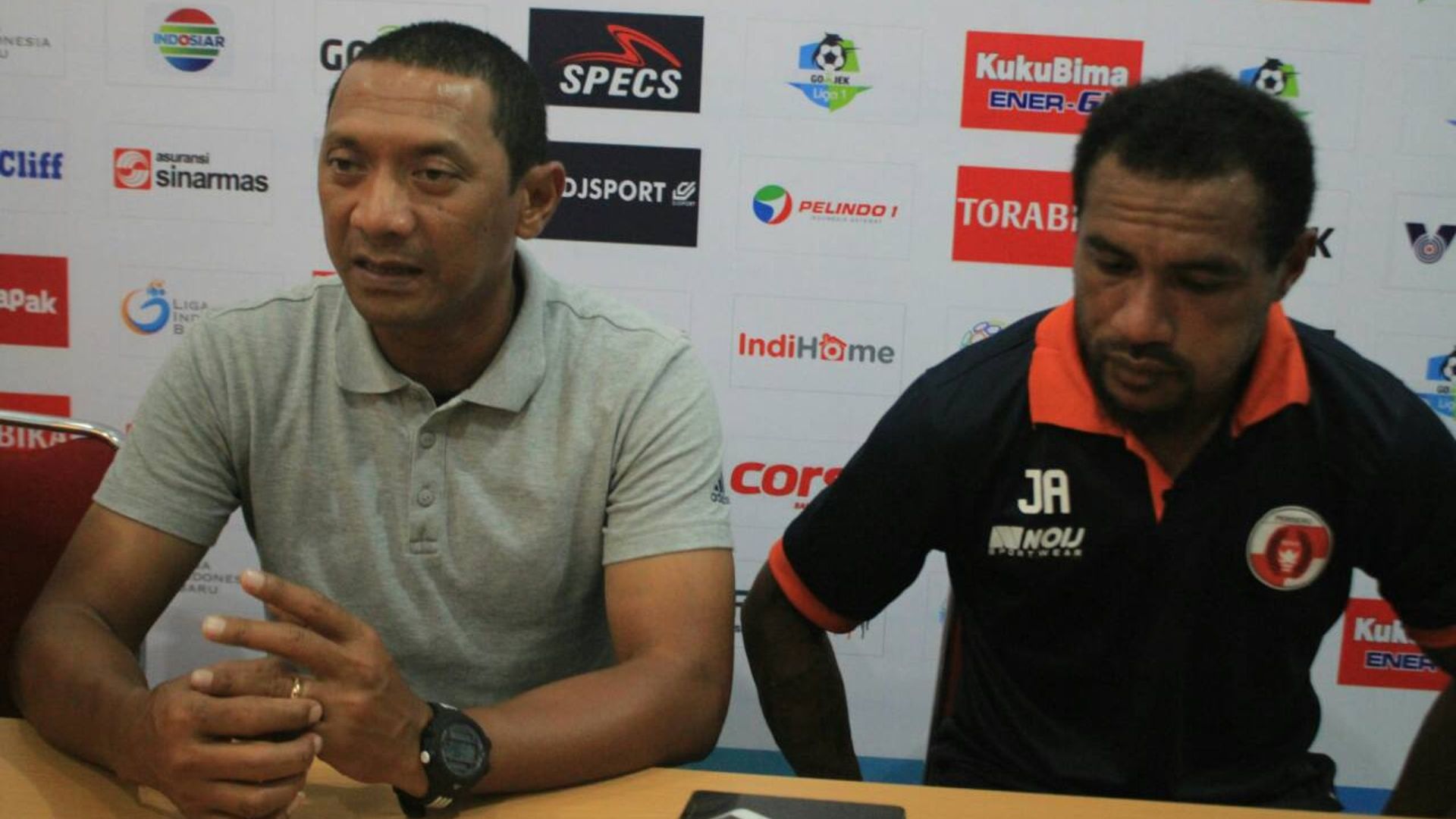 I Putu Gede & Jaelani Arey - Perseru Serui