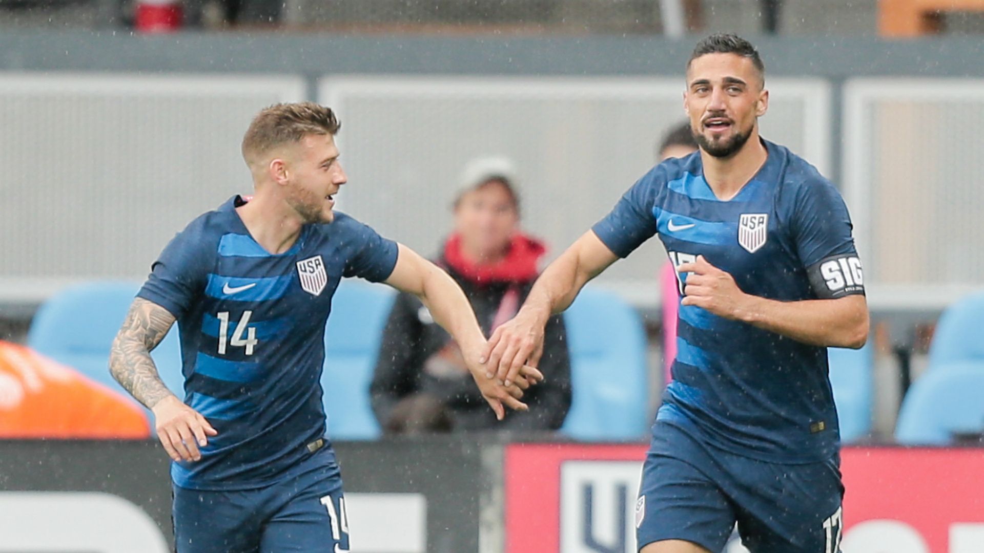 Sebastian Lletget Paul Arriola USMNT 02022019 ISIJD