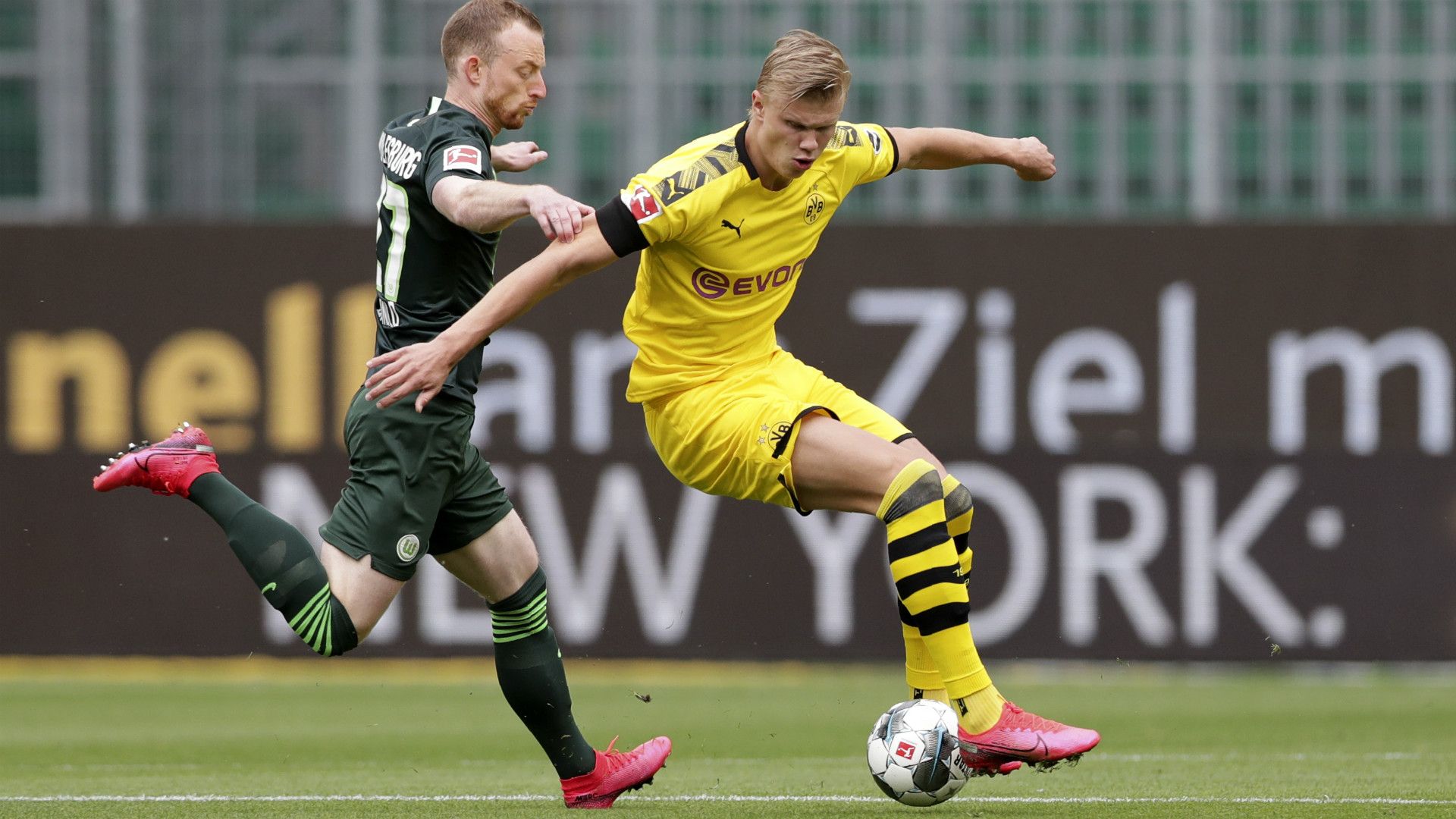 MAXIMILIAN ARNOLD WOLFSBURG ERLING HAALAND BORUSSIA DORTMUND BUNDESLIGA 23052020