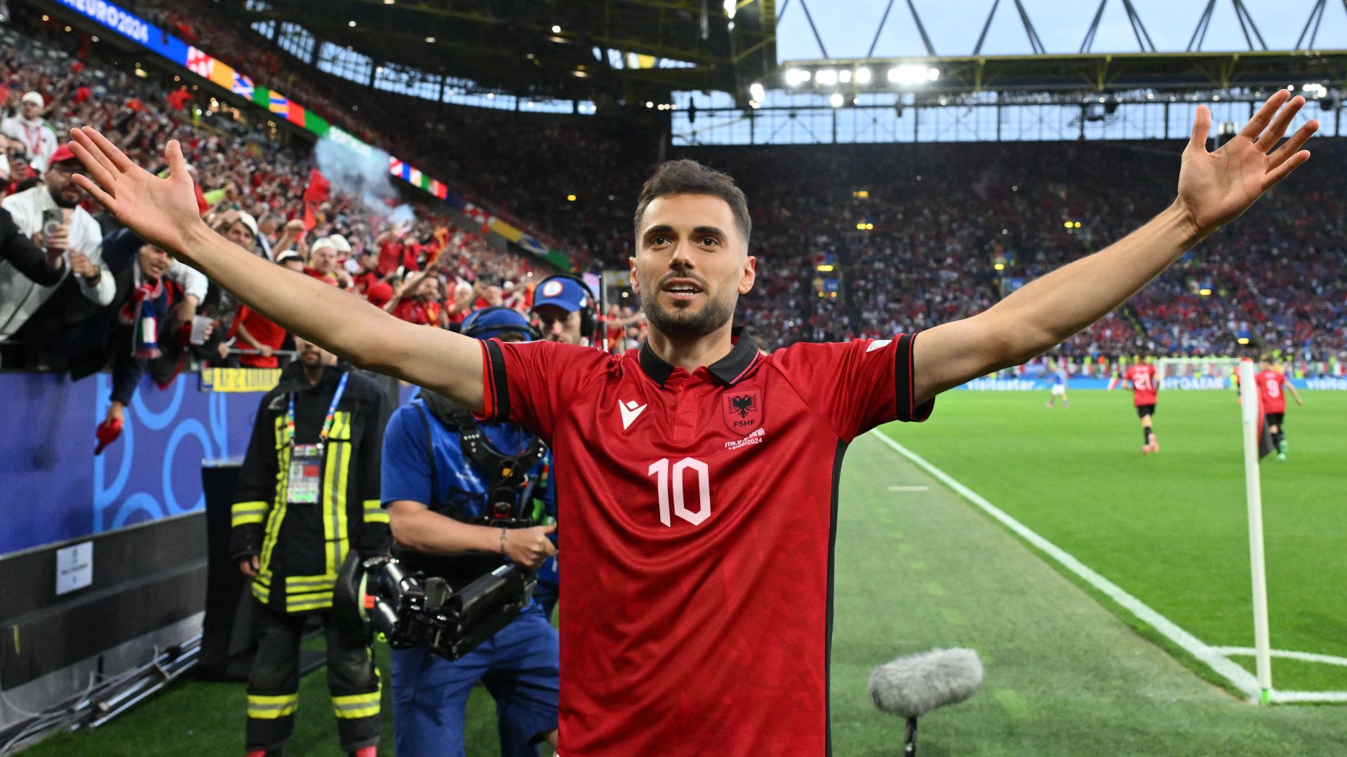 Bajrami Italia Albania