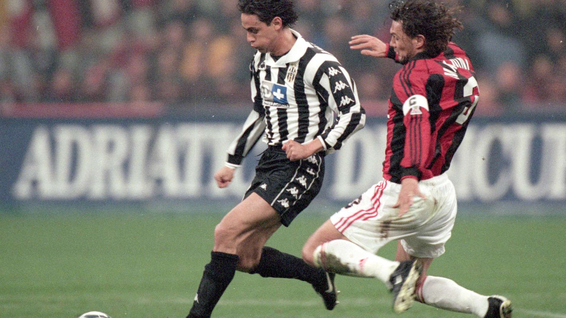Filippo Inzaghi Juventus Paolo Maldini AC Milan Serie A 1999-00 San Siro 24032000