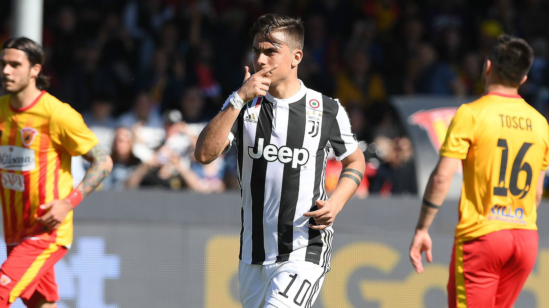 Paulo Dybala celebrating Benevento Juventus Serie A