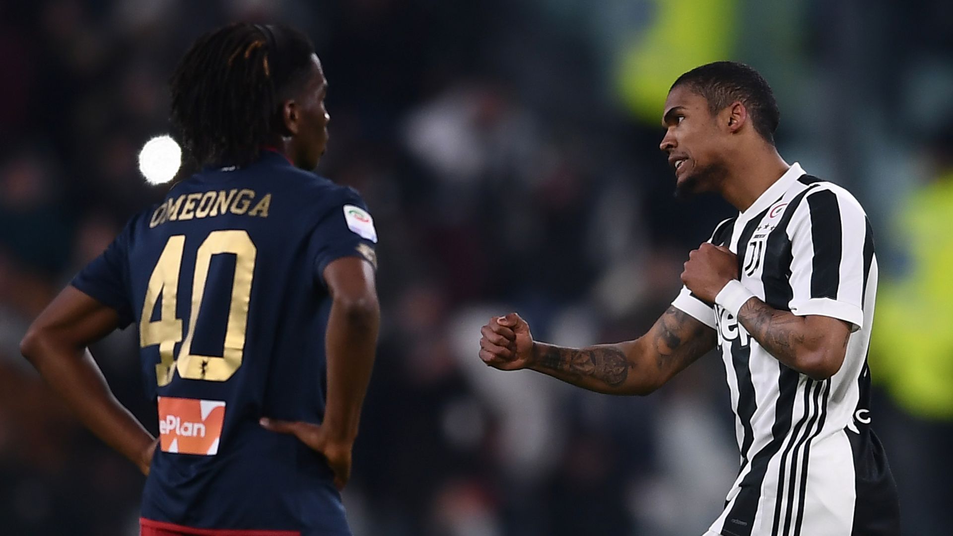 Douglas Costa Stephane Omeonga Juventus Genoa